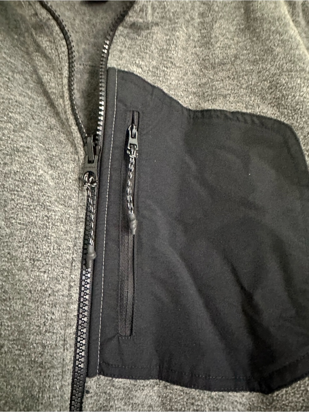 Lands’ End Men's Vest Fleece Full Zip Sleeveless 3 Pocket Size XXLT (50-52) GRAY - Picture 2 of 6